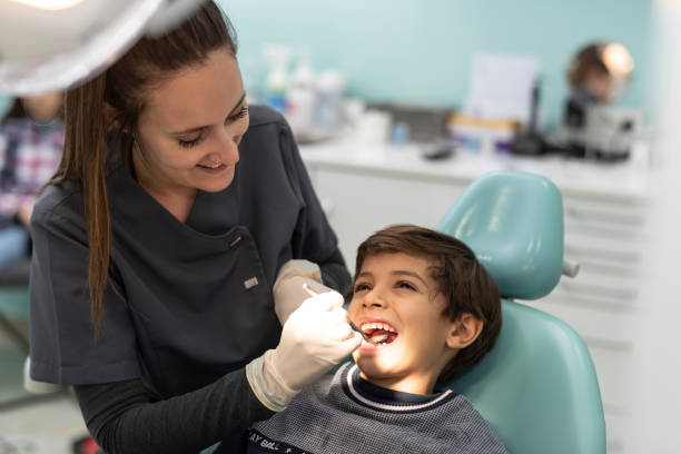 Best Emergency Tooth Extraction in Viola, IL